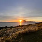 Prestholmen Lofoten Værøy