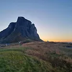 別荘 Prestholmen Lofoten