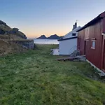 Prestholmen Lofoten 別荘 Værøy