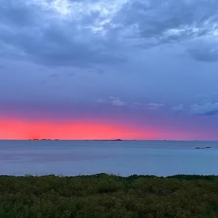 Prestholmen Lofoten בית נופש Vaeroy