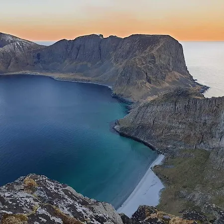 Holiday home Prestholmen Lofoten Vaeroy