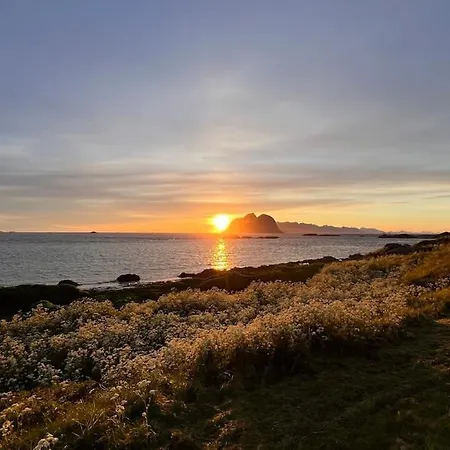 Prestholmen Lofoten Vaeroy