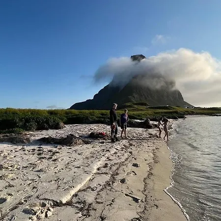 Prestholmen Lofoten 펜션 *