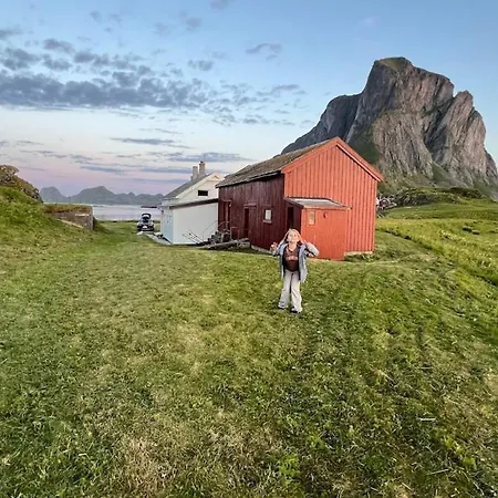 Prestholmen Lofoten 別荘 Værøy
