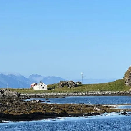 Holiday home Prestholmen Lofoten *