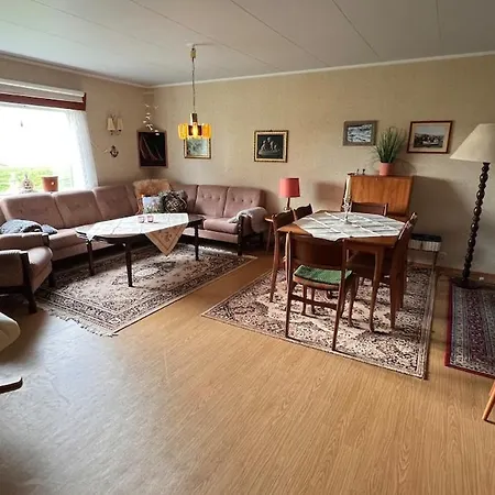 Prestholmen Lofoten Holiday home *