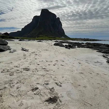 Holiday home Prestholmen Lofoten *