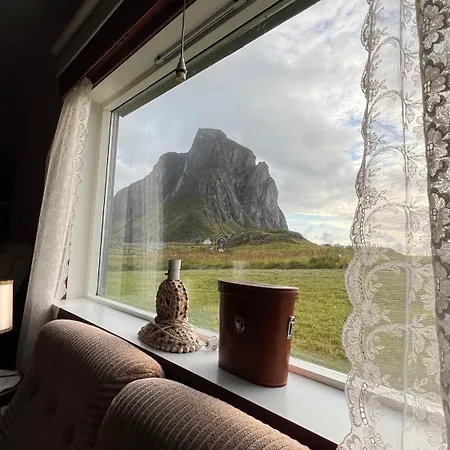 Prestholmen Lofoten 펜션